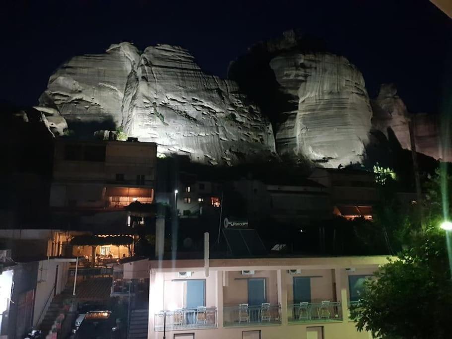 House With Amazing View Of Meteora Daire Kalampáka Dış mekan fotoğraf